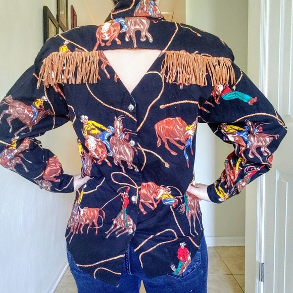 circle j Tops - Circle J vintage horse print fringe shirt
